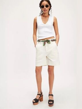 1307. FREE PEOPLE Bermuda shorts in Clean Ivory NWT $98